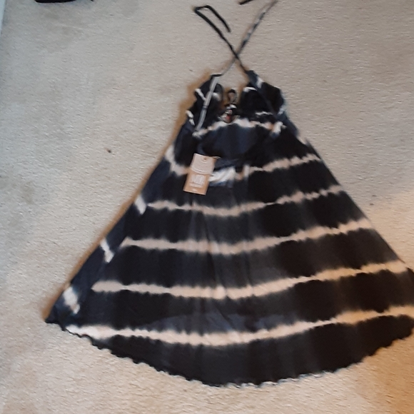 FLOWY key west DRESS BRAND NEW NEVER WORN YOU WILL NEVER FIND THIS DRESS ANYWHER - Picture 9 of 11